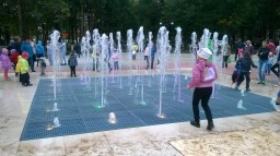 На площади Гагарина запущен фонтан