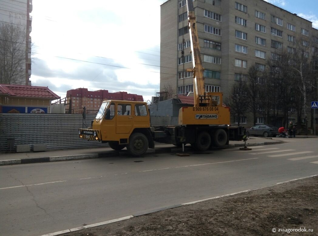 Начался снос палаток на улице Королёва